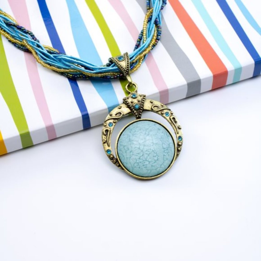 Blouhart Necklace